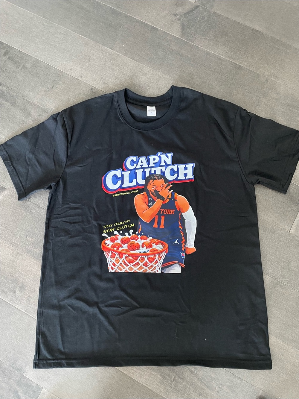 Cap'n Clutch" Jalen Brunson New York Knicks Graphic T-Shirt size L